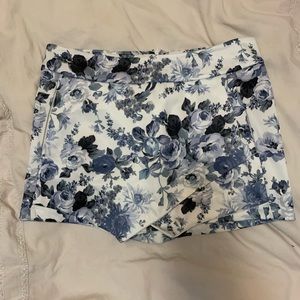 Cute Floral Skorts | S